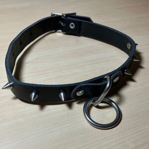 STUDDED PET COLLAR, BLACK LEATHER